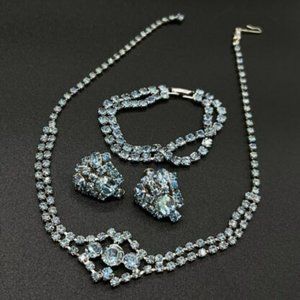 GORGEOUS  Vintage Blue Rhinestone Necklace Set